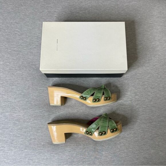 Marc Jacobs Women's Croco Embossed Leather Twist Detail Wooden Heel Sandals - Picture 12 of 12